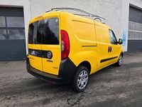 Gebraucht Fiat Doblò 120 PS (88 kW) 2018 Gelb Van / Kleinbus