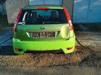 Gebraucht Ford Fiesta 80 PS (58 kW) 2007 Grün Kleinwagen