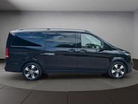 Gebraucht Mercedes V220 Edition 163 PS (119 kW) 2023 Obsidianschwarz Van / Kleinbus