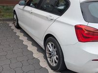 Gebraucht BMW 116 Advantage 109 PS (80 kW) 2017 Weiß Kleinwagen