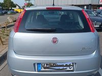 Gebraucht Fiat Punto Dynamic 77 PS (56 kW) 2009 Silber Limousine