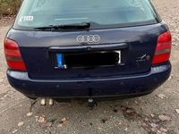 Gebraucht Audi A4 110 PS (80 kW) 1998 Blau Kombi