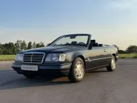 Gebraucht Mercedes E220 Sportline 150 PS (110 kW) 1995 Schwarz Cabrio