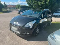 Gebraucht Peugeot 5008 112 PS (82 kW) 2012 Schwarz Van / Kleinbus