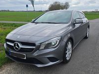 Gebraucht Mercedes CLA200 156 PS (114 kW) 2015 Grau Kombi