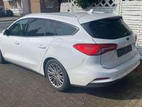 Gebraucht Ford Focus Titanium 150 PS (110 kW) 2020 Weiß Limousine