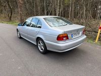 Gebraucht BMW 520 170 PS (125 kW) 2003 Silber Limousine