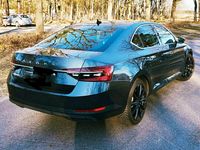Gebraucht Skoda Superb Ambition 150 PS (110 kW) 2020 Grau Limousine