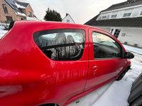 Gebraucht Toyota Aygo 68 PS (50 kW) 2005 Rot Kleinwagen