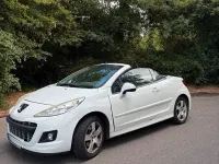 Gebraucht Peugeot 207 CC 120 PS (88 kW) 2010 Weiß Cabrio