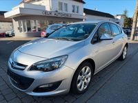 Gebraucht Opel Astra Edition 120 PS (88 kW) 2013 Silber Limousine