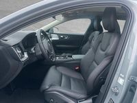 Gebraucht Volvo V60 Plus 349 PS (256 kW) 2025 Vapour grey Kombi