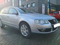 Gebraucht VW Passat 140 PS (102 kW) 2010 Grau Kombi