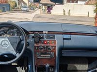 Second-hand Mercedes E280 193 CP (141 kW) 1997 Argintiu Berlinǎ