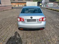 Gebraucht VW Jetta 105 PS (77 kW) 2006 Silber Limousine