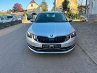 Usado Skoda Octavia Style 150 HP (110 kW) 2018 Prateado Carrinha