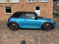 Second-hand Mini Cooper SD 170 CP (125 kW) 2017 Albastru Hatchback
