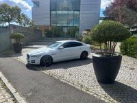 Gebraucht Jaguar XE 185 PS (136 kW) 2019 Weiß Limousine