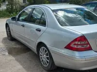 Gebraucht Mercedes C180 129 PS (94 kW) 2002 Silber Limousine