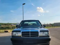 Gebraucht Mercedes 190 125 PS (91 kW) 1992 Schwarz Limousine