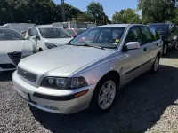 Gebraucht Volvo V40 122 PS (89 kW) 2001 Silber Kombi