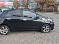 Gebraucht Toyota Yaris Edition 99 PS (72 kW) 2011 Schwarz Kleinwagen