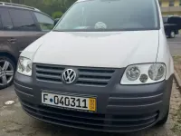 Używany VW Caddy 71 KM (52 kW) 2010 Biały Minivan