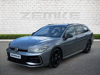 Gebraucht VW Passat R-line 150 PS (110 kW) 2025 Grau Kombi