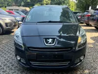 Gebraucht Peugeot 5008 Platinum 163 PS (119 kW) 2011 Grau Van / Kleinbus