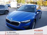 Neu Skoda Scala Selection 150 PS (110 kW) 2025 Raceblau metallic Kleinwagen