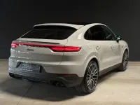 Gebraucht Porsche Cayenne E-Hybrid Coupe Platinum Edition 340 PS (250 kW) 2023 Grau SUV