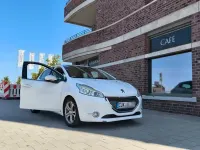 Gebraucht Peugeot 208 Allure 120 PS (88 kW) 2012 Weiß Kleinwagen