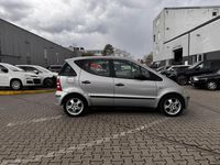 Usado Mercedes A140 80 HP (58 kW) 2002 Prateado Citadino