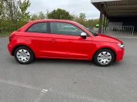 Gebraucht Audi A1 Attraction 85 PS (62 kW) 2012 Rot Kleinwagen