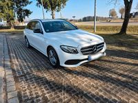 Gebraucht Mercedes E220 194 PS (142 kW) 2018 Weiß Kombi