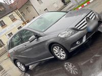 Gebraucht Mercedes B200 156 PS (114 kW) 2012 Silber Van / Kleinbus