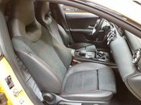 Gebraucht Mercedes CLA250e Shooting Brake AMG 218 PS (160 kW) 2021 Gelb Kombi