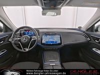 Gebraucht Mercedes E220 Avantgarde 197 PS (144 kW) 2024 Schwarz Limousine