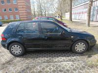 Gebraucht VW Golf IV 75 PS (55 kW) 2002 Schwarz Kleinwagen