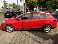 Gebraucht Renault Mégane III Luxe 131 PS (96 kW) 2010 Rot Limousine