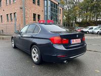 Gebraucht BMW 320 Sport Line 170 PS (125 kW) 2013 Blau Limousine