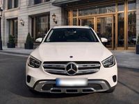 Gebraucht Mercedes GLC220 194 PS (142 kW) 2019 Weiß SUV