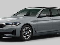 Gebraucht BMW 530e Shadowline 184 PS (135 kW) 2022 Skyscraper grey Kombi