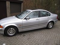 Gebraucht BMW 323 170 PS (125 kW) 1998 Silber Limousine