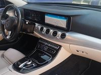 Gebraucht Mercedes E220 Avantgarde 194 PS (142 kW) 2018 Blau Limousine
