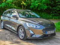 Gebraucht Ford Focus Titanium 120 PS (88 kW) 2018 Grau Kombi