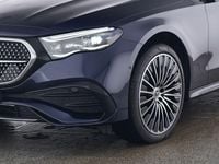 Gebraucht Mercedes E220 AMG 197 PS (144 kW) 2023 Blau Limousine