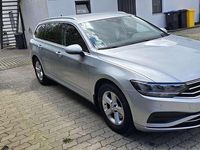 Gebraucht VW Passat Business 150 PS (110 kW) 2022 Beige Kombi