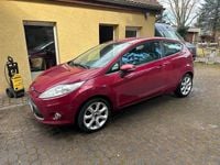 Gebraucht Ford Fiesta 96 PS (70 kW) 2009 Rot Kleinwagen