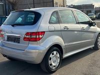 Używany Mercedes B150 95 KM (69 kW) 2006 Srebrny Minivan